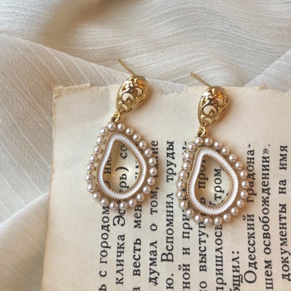 New Pearl Teardrop Gold Earrings White Statement  Earrings